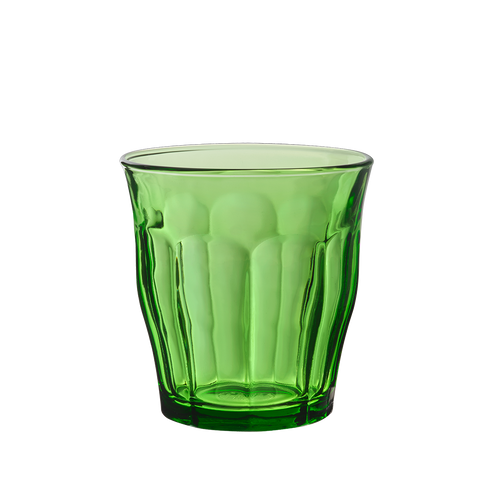 Duralex Le Picardie. A green short glass tumbler with beveled edges. Un tumbler court en verre vert avec des bords biseautés.