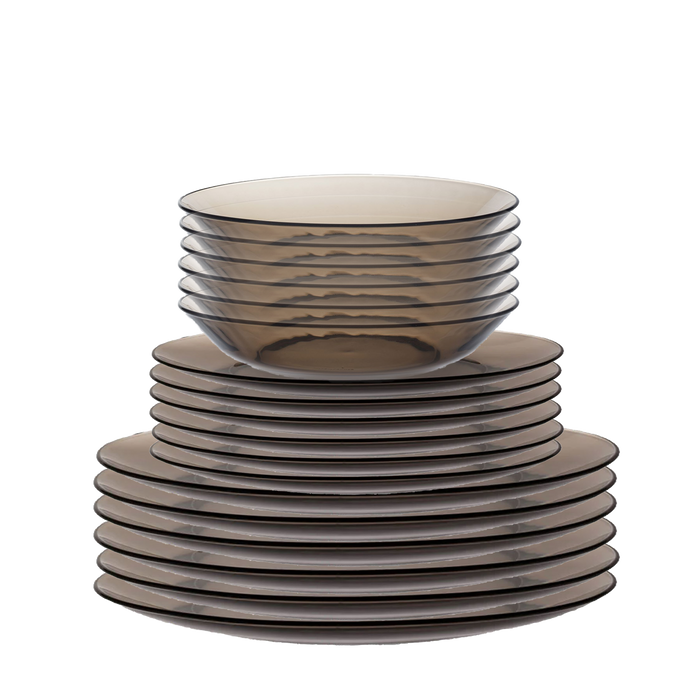 Duralex Lys. 18 Piece Sepia Dinnerware set. 6 Sepia glass dinner plates, 6 sepia glass dessert plates, 6 sepia glass bowls. Ensemble de vaisselle sepia de 18 pièces. 6 assiettes à dîner en verre sepia, 6 assiettes à dessert en verre sepia, 6 bols en verre sepia.