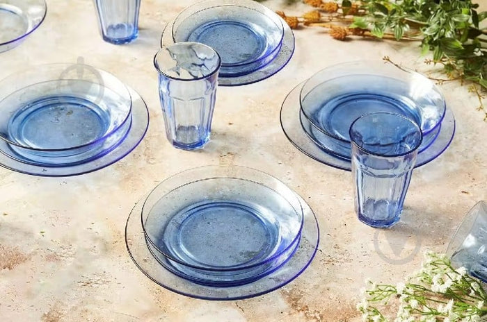 Duralex Lys. Blue marine glass plates, bowls and tumblers. Assiettes, bols et verres en verre bleu marine.