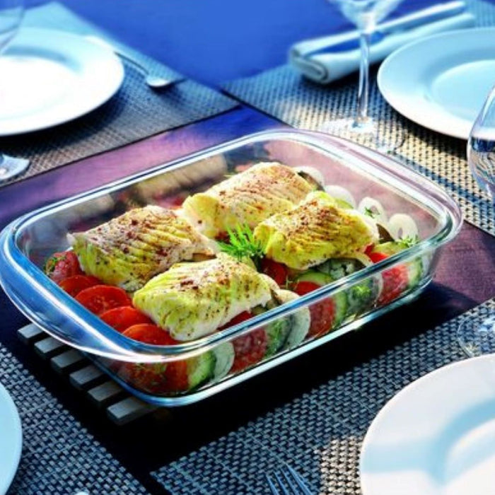 Duralex Ovenchef. Square Clear Glass Dish. Le Plat carré en verre transparent.