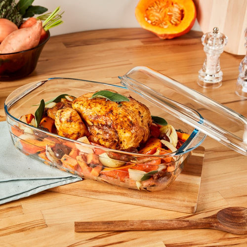 Duralex Ovenchef. Clear Glass Casserole Dish. Le Plat à gratin en verre transparent.