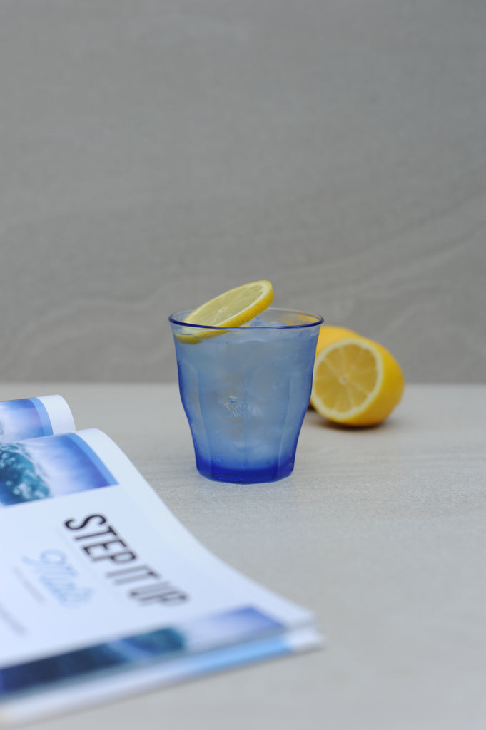 Duralex Le Picardie. Marine Blue Glass Tumbler. Le verre en verre bleu marine.